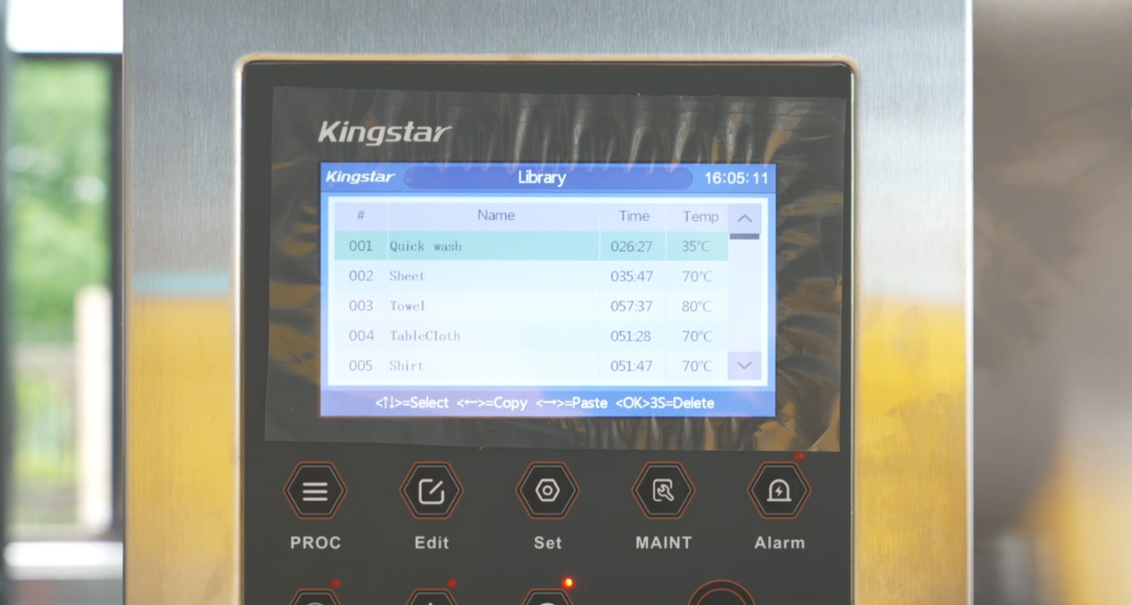 Mga Tip sa Paglalaba at Pag-iingat para sa Mga Damit na Maraming Accessory